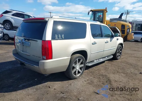 2009 Cadillac Escalade Esv Standard z USA, uszkodzony, nr VIN 1GYFK262X9R106516